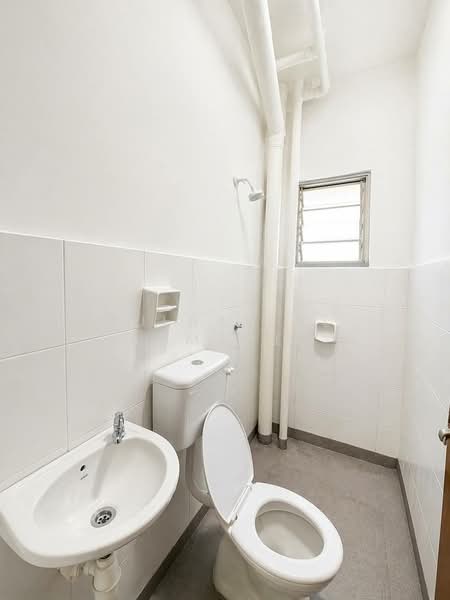 Apartment for Sale at Mahasa Villa - Zulhaikal Asmadee - Bathroom - PropertyGuru.com.my