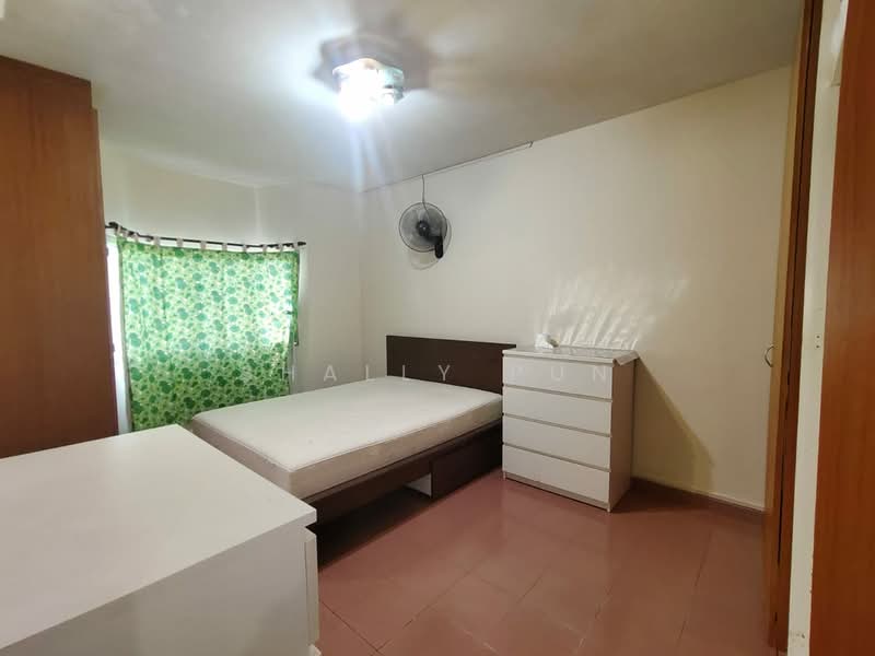 Kondominium untuk Disewa di Endah Regal Condominium - Shally Pun - Bedroom - PropertyGuru.com.my