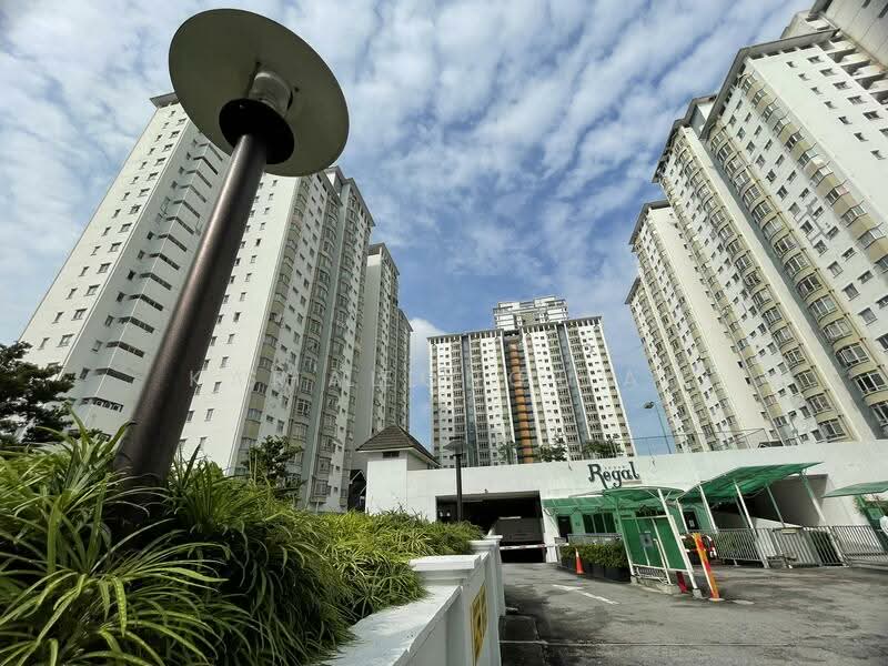 Kondominium untuk Disewa di Endah Regal Condominium - Shally Pun - Exterior - PropertyGuru.com.my