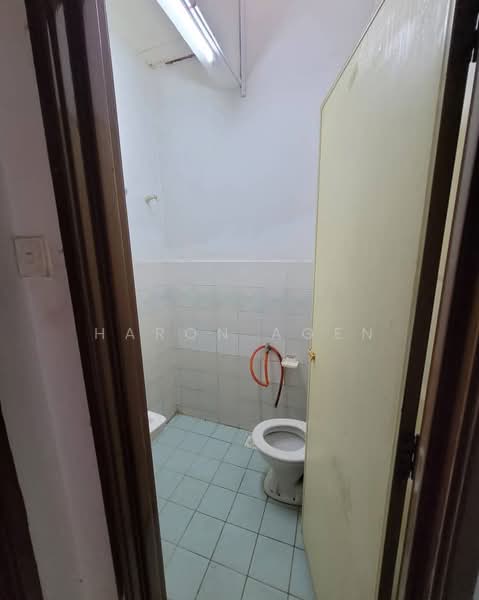 2-storey Terraced House for Sale in Kuala Selangor (Selangor) - Haron Agen - PropertyGuru.com.my