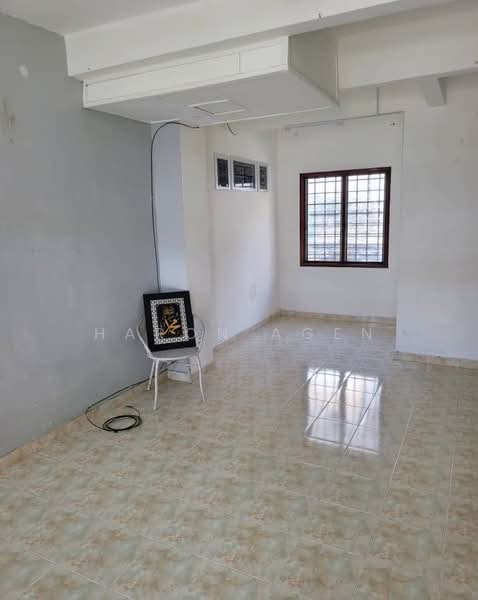 2-storey Terraced House for Sale in Kuala Selangor (Selangor) - Haron Agen - PropertyGuru.com.my