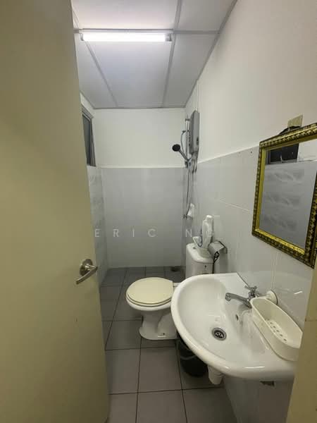 Apartment for Rent at Impiana Sky Residensi - ERIC NG - Bathroom - PropertyGuru.com.my