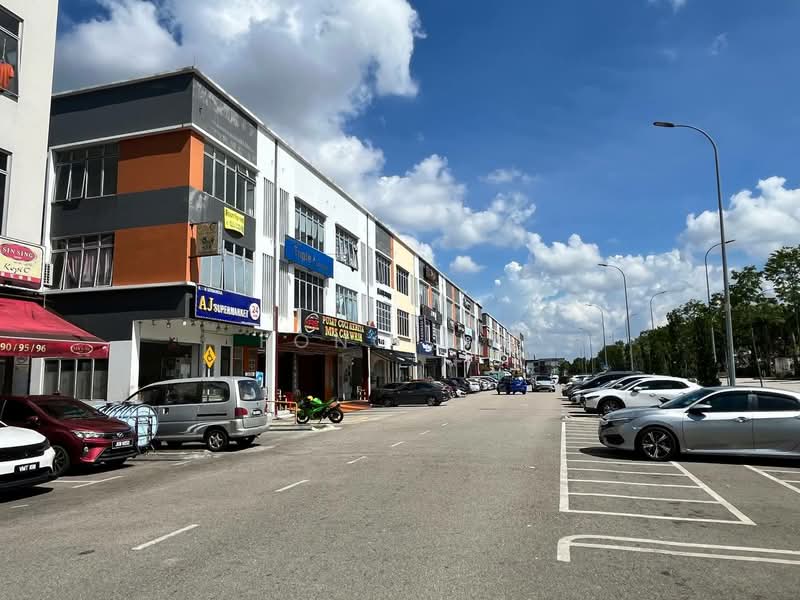 Shop for Rent in Austin Crest (Johor Bahru) - Fong Lik - Exterior - PropertyGuru.com.my