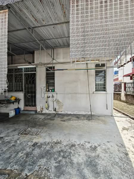 Rumah Berkembar untuk Dijual di Taman Pelangi (Johor Bahru) - Chen Shieh Yu - Exterior - PropertyGuru.com.my