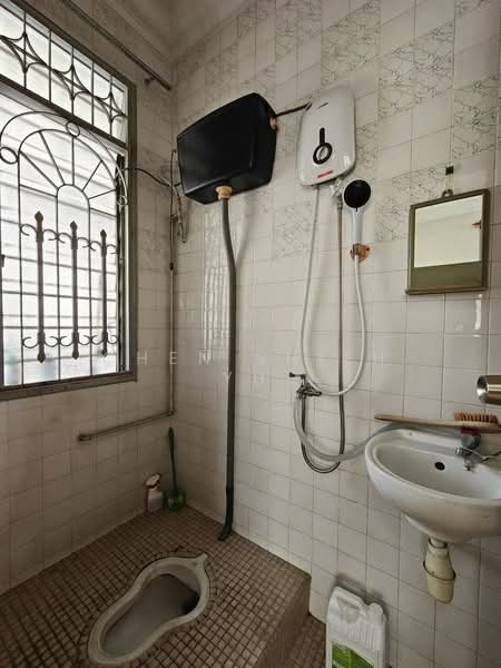 Rumah Berkembar untuk Dijual di Taman Pelangi (Johor Bahru) - Chen Shieh Yu - PropertyGuru.com.my