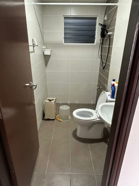Kondominium untuk Dijual di Paraiso Residence @ The Earth - Wesley Fu - Bathroom - PropertyGuru.com.my