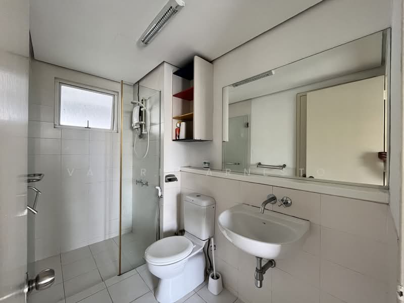 Kondominium untuk Dijual di One Jelatek - Valerie Arnesto - Bathroom - PropertyGuru.com.my