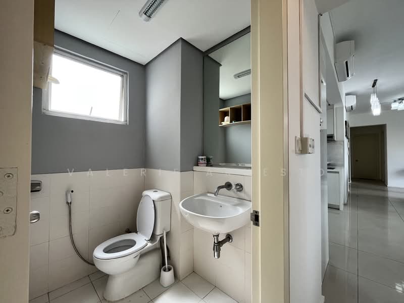 Kondominium untuk Dijual di One Jelatek - Valerie Arnesto - Guest Bathroom - PropertyGuru.com.my