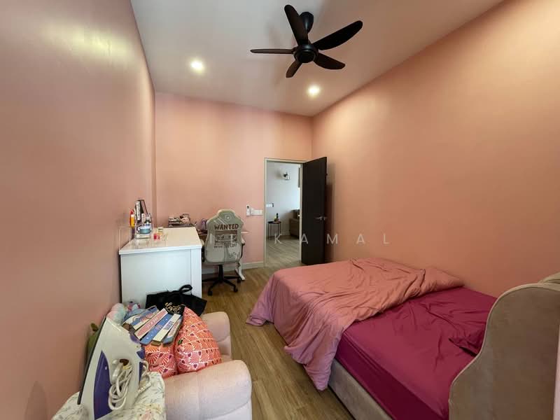 Rumah Teres 2 Tingkat untuk Dijual di Elmina (Shah Alam) - Aqil Kamal - Bedroom - PropertyGuru.com.my