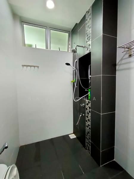 Kondominium untuk Dijual di The Seed Taman Sutera Utama - Annie Chai - Bathroom - PropertyGuru.com.my