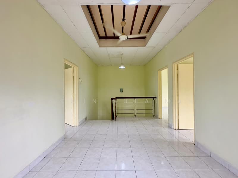 Rumah Teres 2 Tingkat untuk Dijual di Taman Bukit Subang (Shah Alam) - Yasmin Sulaiman - Interior - PropertyGuru.com.my