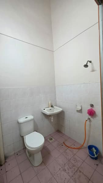 Rumah Teres 1 Tingkat untuk Dijual di Kulai (Johor) - Vincent Tea - Bathroom - PropertyGuru.com.my