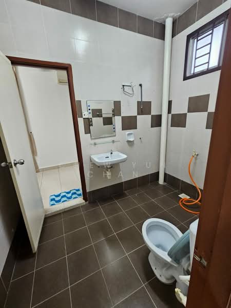 2-storey Terraced House for Rent in Skudai (Johor) - Chew Yun Chan - Bathroom - PropertyGuru.com.my