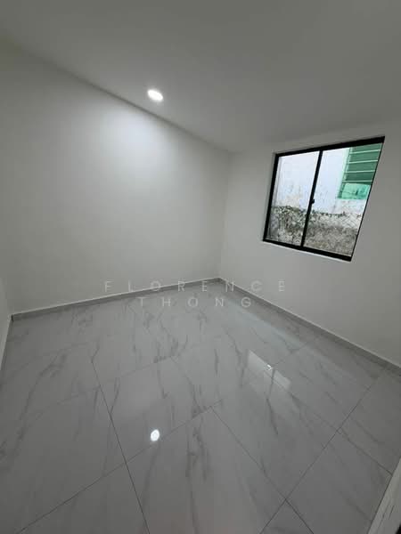 Rumah Teres 1 Tingkat untuk Dijual di Taman Dahlia (Tampoi) - Florence Thong - Interior - PropertyGuru.com.my