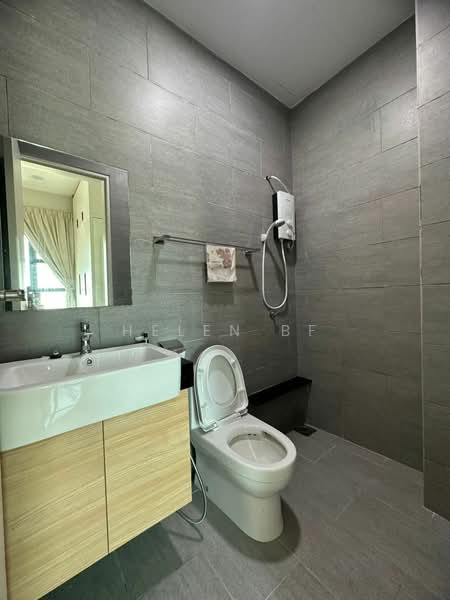 Service Residence for Rent at Ong Kim Wee Residence - Helen BF - Bathroom - PropertyGuru.com.my
