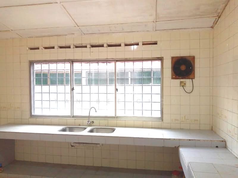 Rumah Teres 1 Tingkat untuk Dijual di Puchong (Selangor) - Tan Bee Choo - Kitchen - PropertyGuru.com.my