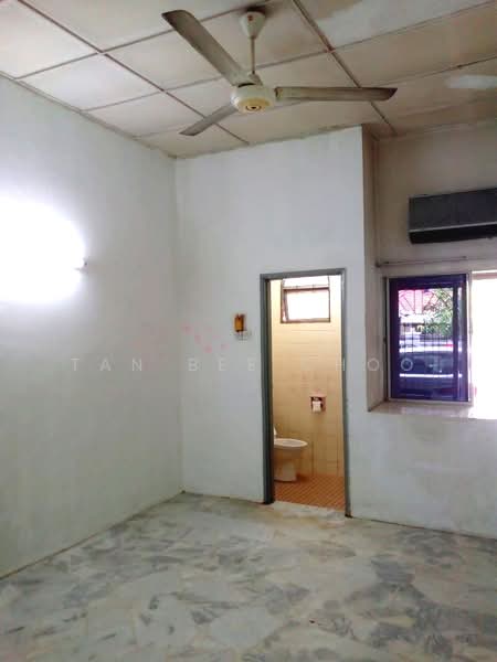 Rumah Teres 1 Tingkat untuk Dijual di Puchong (Selangor) - Tan Bee Choo - Bathroom - PropertyGuru.com.my