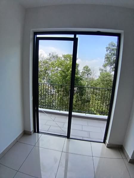 Rumah Teres 3 Tingkat untuk Dijual di Taman Melawati (Ulu Kelang) - Javen Low - Balcony - PropertyGuru.com.my