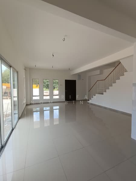 2-storey Terraced House for Sale in Klang (Selangor) - Syarifah Anom Binti Ibrahim - Living Room - PropertyGuru.com.my