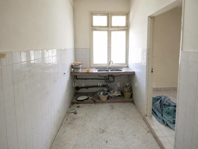 Apartment for Sale at Mahsuri Apartments - Amirul Nasyriq - Kitchen - PropertyGuru.com.my