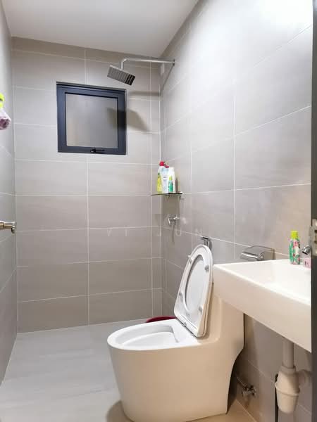 Service Residence for Rent at KR7 Residences - Yi Jun - Bathroom - PropertyGuru.com.my