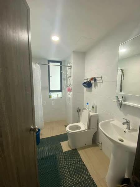 Service Residence for Sale at Country Garden Central Park - Robin Lim - Bathroom - PropertyGuru.com.my