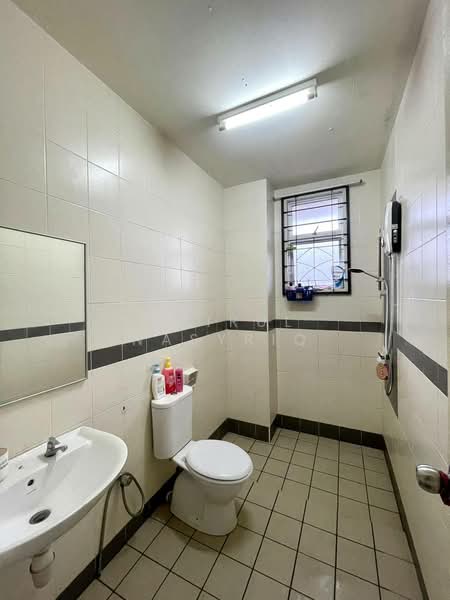 Semi-Detached House for Sale in Presint 15 (Putrajaya) - Amirul Nasyriq - Bathroom - PropertyGuru.com.my