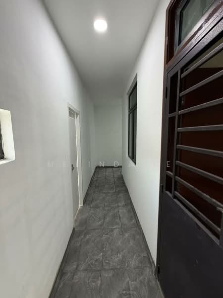 1-storey Terraced House for Sale in Taman Puteri Wangsa (Ulu Tiram) - Melinda Ee - Corridor - PropertyGuru.com.my