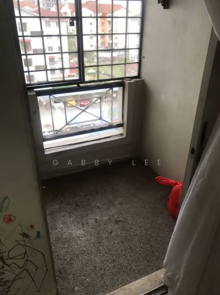 Flat for Sale at Taman Kajang Mewah - Gabby Lee - Balcony - PropertyGuru.com.my