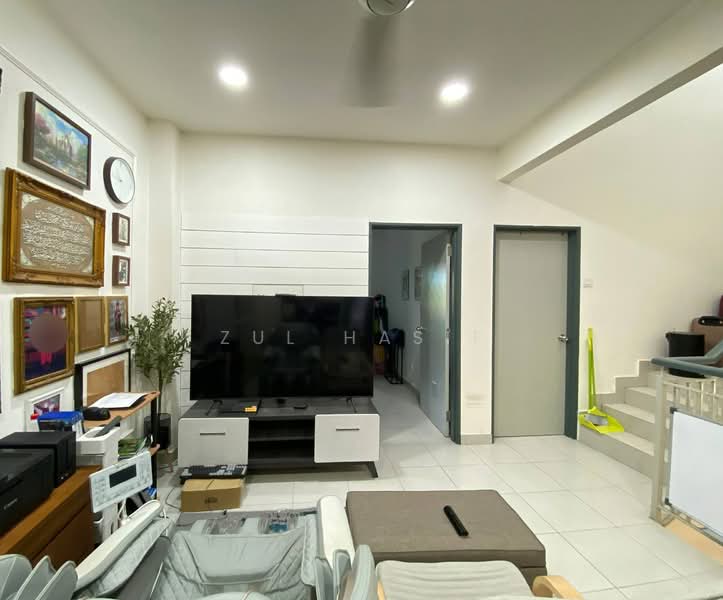 Rumah Teres 3 Tingkat untuk Dijual di Taman Aman Permai (Bangi) - Zul Hasif - PropertyGuru.com.my