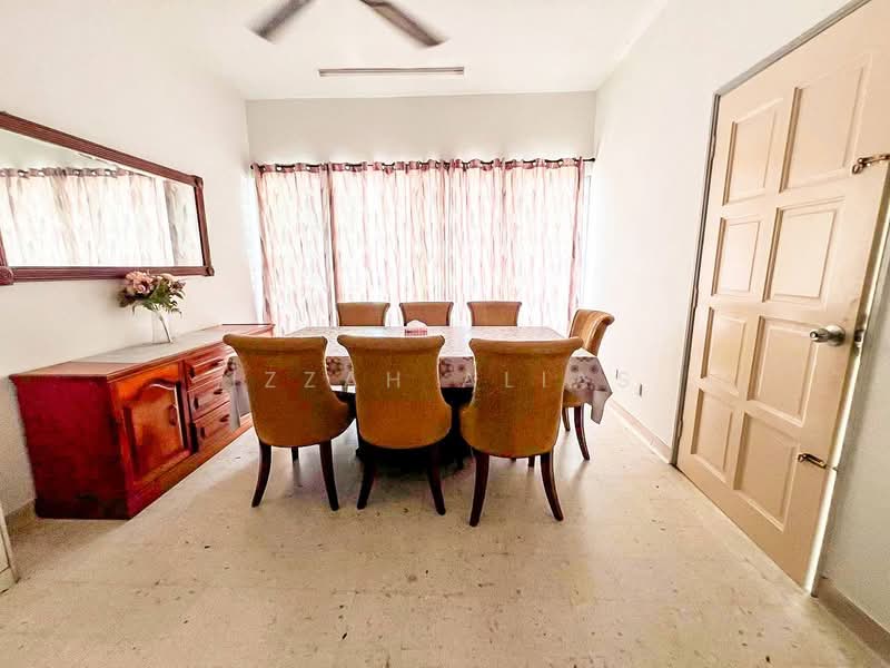 Rumah Teres 2 Tingkat untuk Dijual di Taman Kelab Ukay (Ulu Kelang) - Izzah Alias - Dining Room - PropertyGuru.com.my