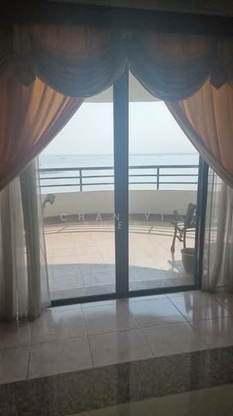 Kondominium untuk Disewa di Silverton Condominium - Chan Yi Shen - Balcony - PropertyGuru.com.my