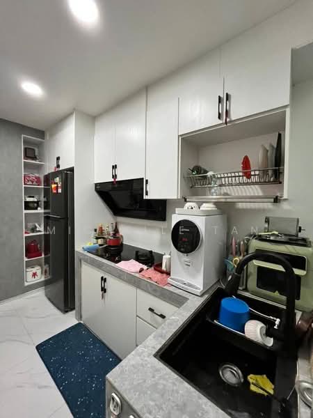 Service Residence for Sale at Semenyih Service Residences - Michelle Tan - Kitchen - PropertyGuru.com.my