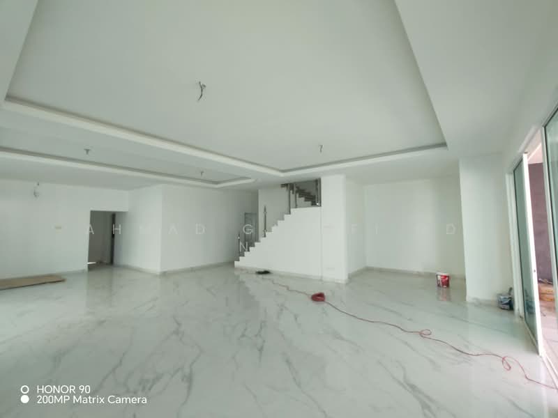 Semi-Detached House for Sale in Taman Ikhlas (Bandar Sungai Long) - Ahmad Gadafi Md Nor - Living Room - PropertyGuru.com.my