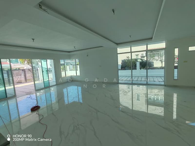 Semi-Detached House for Sale in Taman Ikhlas (Bandar Sungai Long) - Ahmad Gadafi Md Nor - Living Room - PropertyGuru.com.my