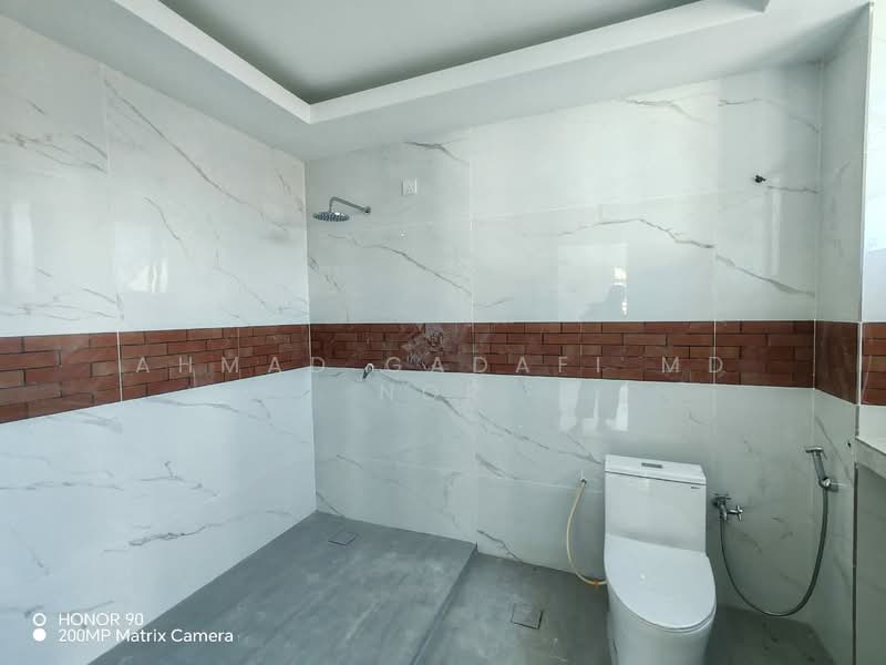 Semi-Detached House for Sale in Taman Ikhlas (Bandar Sungai Long) - Ahmad Gadafi Md Nor - Bathroom - PropertyGuru.com.my