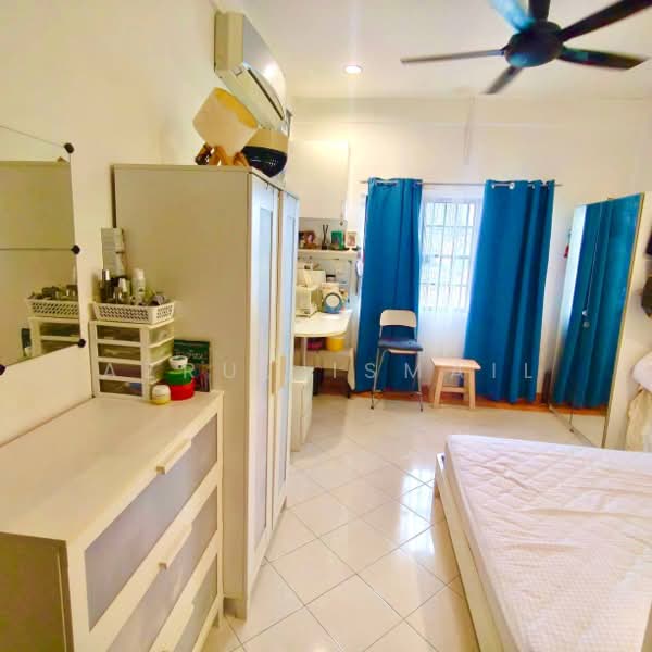 Apartment for Sale at Villa Danau - Azrul Ismail - Bedroom - PropertyGuru.com.my