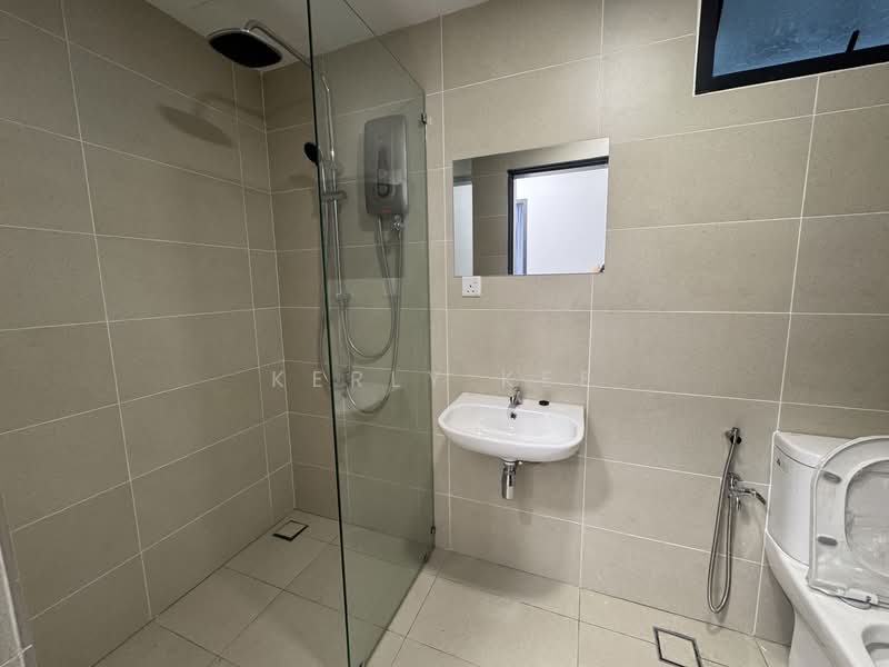 Kondominium untuk Disewa di Anggun Residences - Kerly Kee - Bathroom - PropertyGuru.com.my