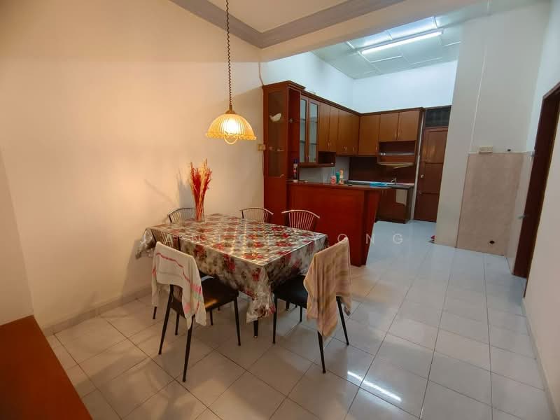 1-storey Terraced House for Rent in Taman Pulai Utama (Skudai) - Janice Yong - Dining Room - PropertyGuru.com.my