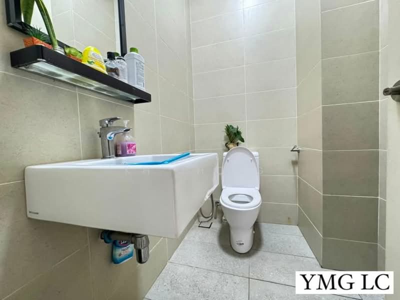 Semi-Detached House for Sale in Klang (Selangor) - KH Chong - Bathroom - PropertyGuru.com.my