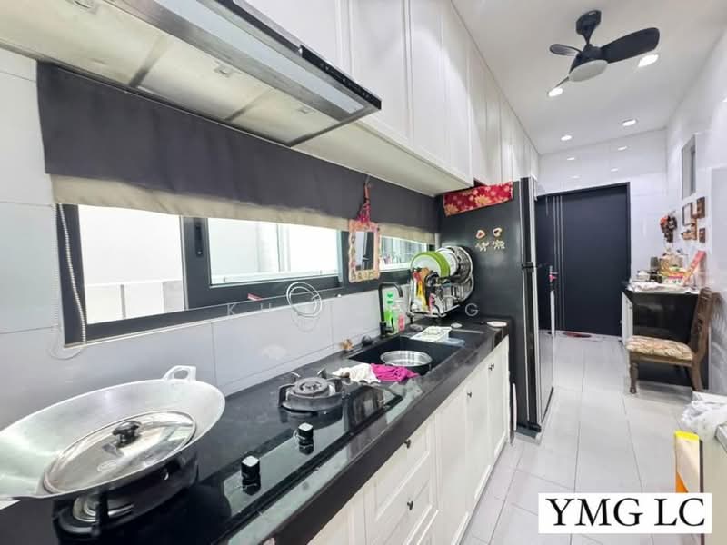 Semi-Detached House for Sale in Klang (Selangor) - KH Chong - Kitchen - PropertyGuru.com.my