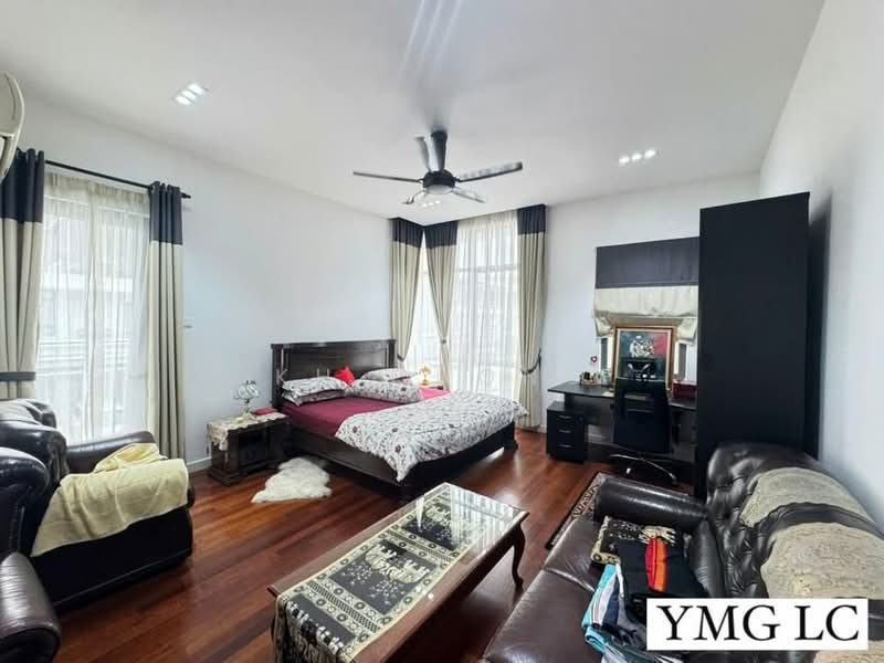 Semi-Detached House for Sale in Klang (Selangor) - KH Chong - Bedroom - PropertyGuru.com.my