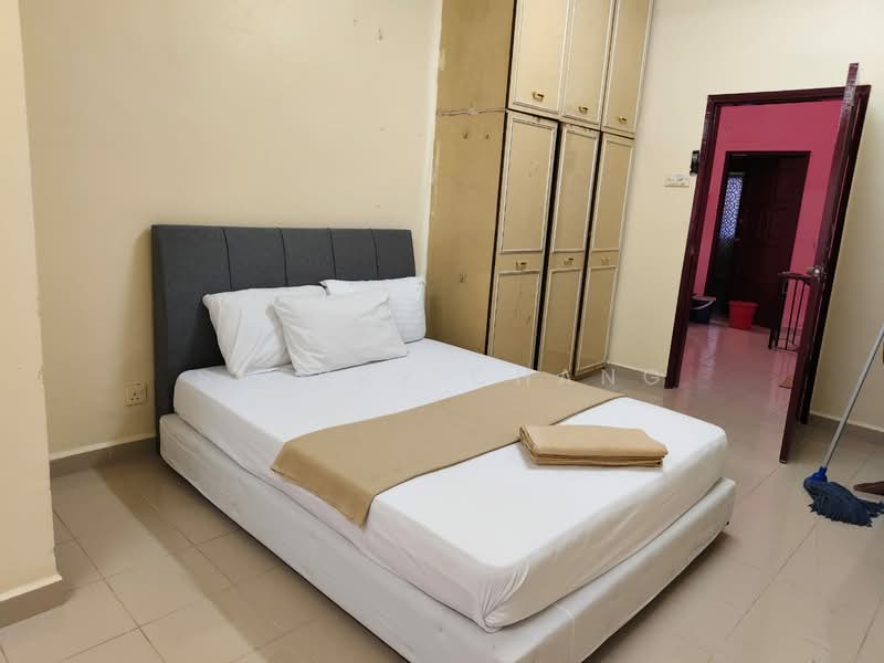 2-storey Terraced House for Rent in Taman Wahyu (Batu Caves) - Sherry Chang - Bedroom - PropertyGuru.com.my