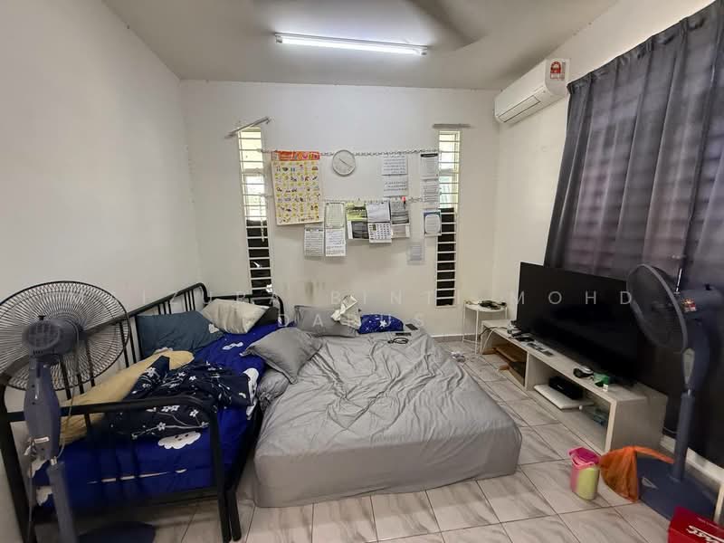 Bungalow for Sale in Mahkota Hills (Lenggeng) - Maizura binti Mohd Darus - Bedroom - PropertyGuru.com.my