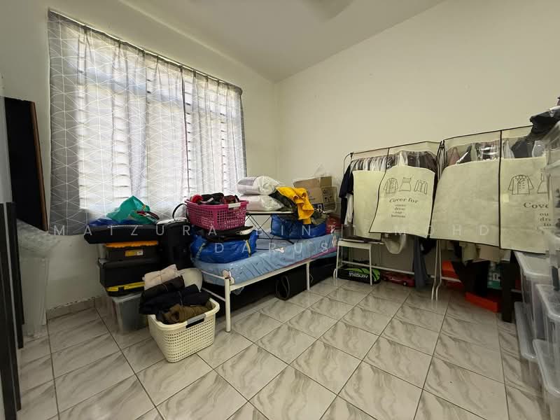 Bungalow for Sale in Mahkota Hills (Lenggeng) - Maizura binti Mohd Darus - Bedroom - PropertyGuru.com.my