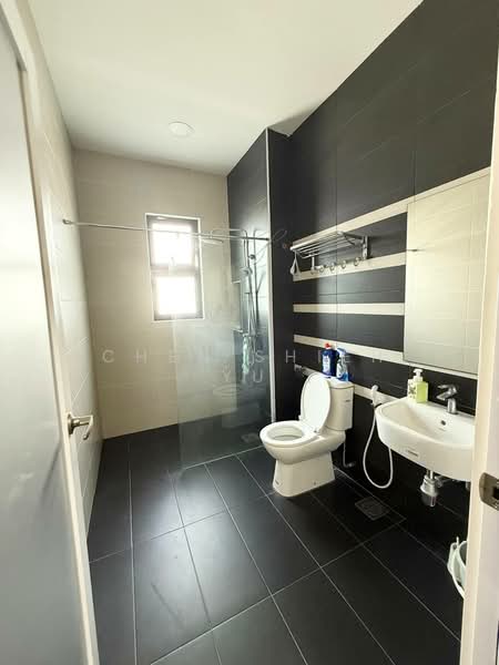 Rumah Berkembar untuk Dijual di Johor Bahru (Johor) - Chen Shieh Yu - Bathroom - PropertyGuru.com.my