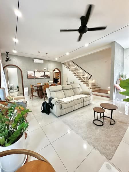 Cluster House for Sale in Eco Majestic (Semenyih) - Masnizah Arifin - Living Room - PropertyGuru.com.my