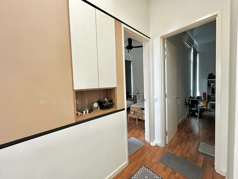 Cluster House for Sale in Eco Majestic (Semenyih) - Masnizah Arifin - Corridor - PropertyGuru.com.my
