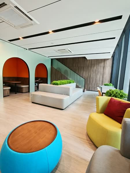 Servis Apartment untuk Disewa di Altris Residences @ The Quartz WM - Jason Teo - Living Room - PropertyGuru.com.my