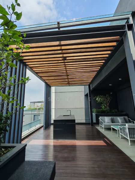 Servis Apartment untuk Disewa di Altris Residences @ The Quartz WM - Jason Teo - Balcony - PropertyGuru.com.my